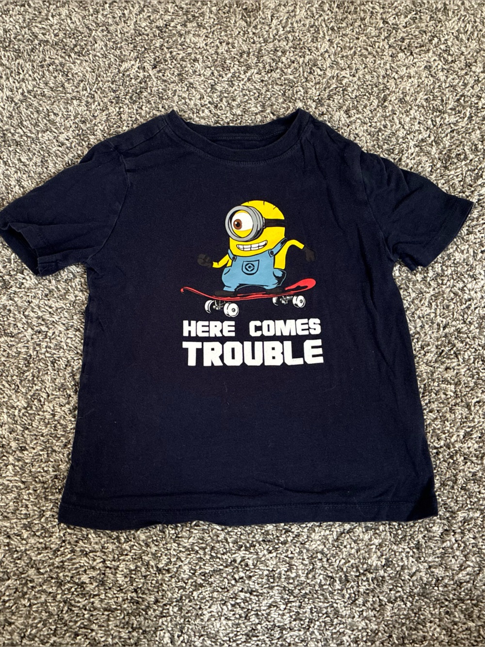 Old Navy Minion Skateboard Short Sleeve Tee, Size 4T